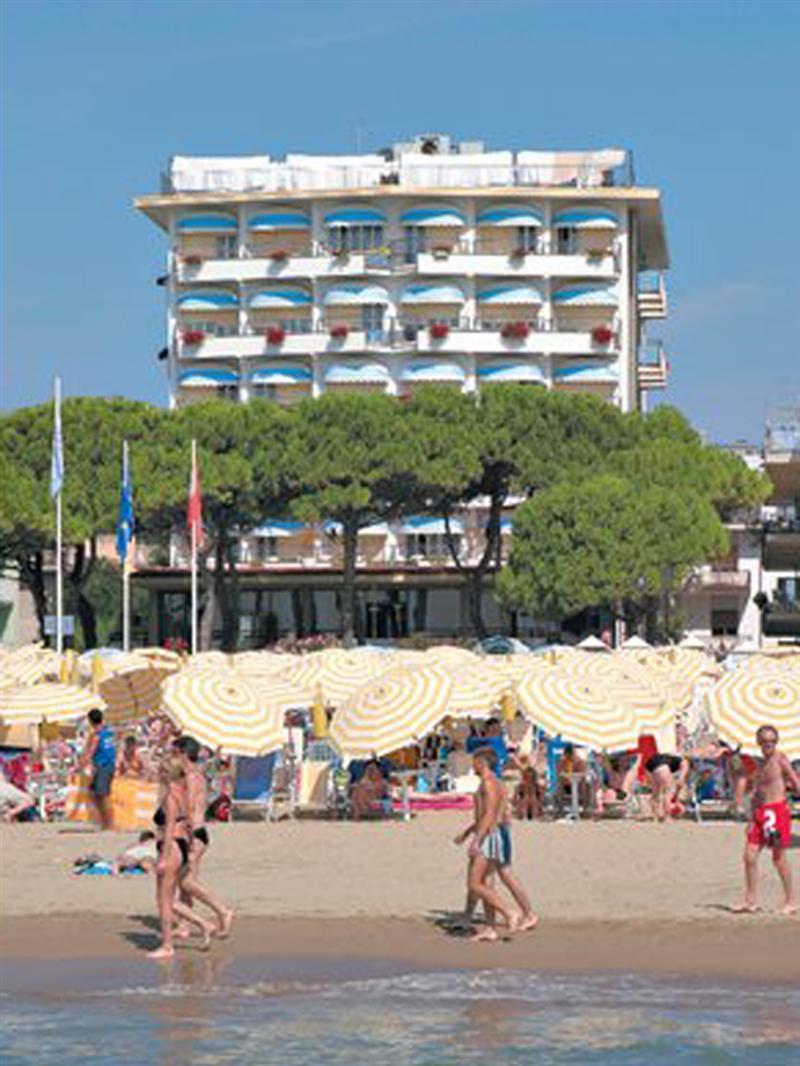 Hotel Ambasciatori Palace Lido di Jesolo Exterior foto