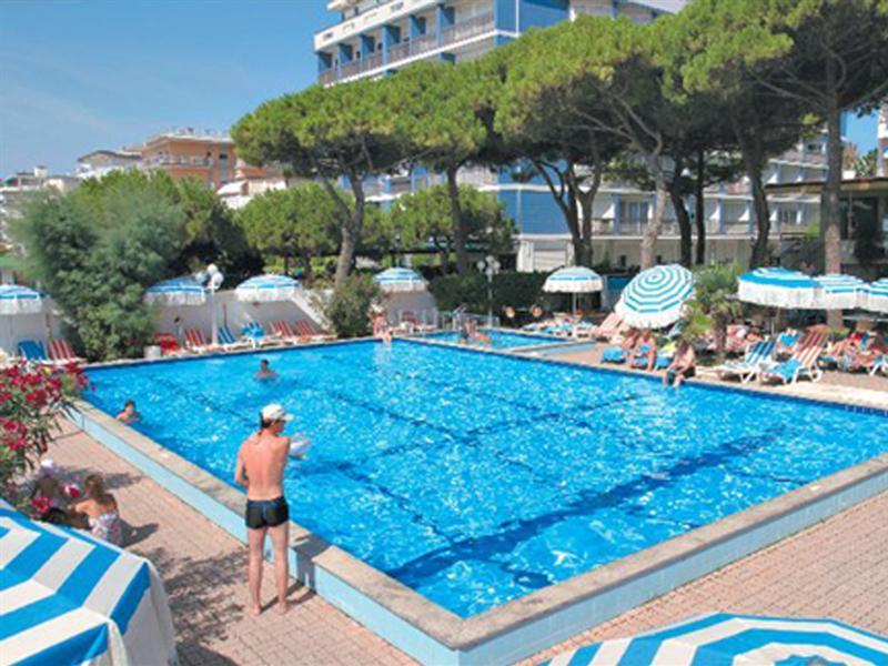 Hotel Ambasciatori Palace Lido di Jesolo Exterior foto