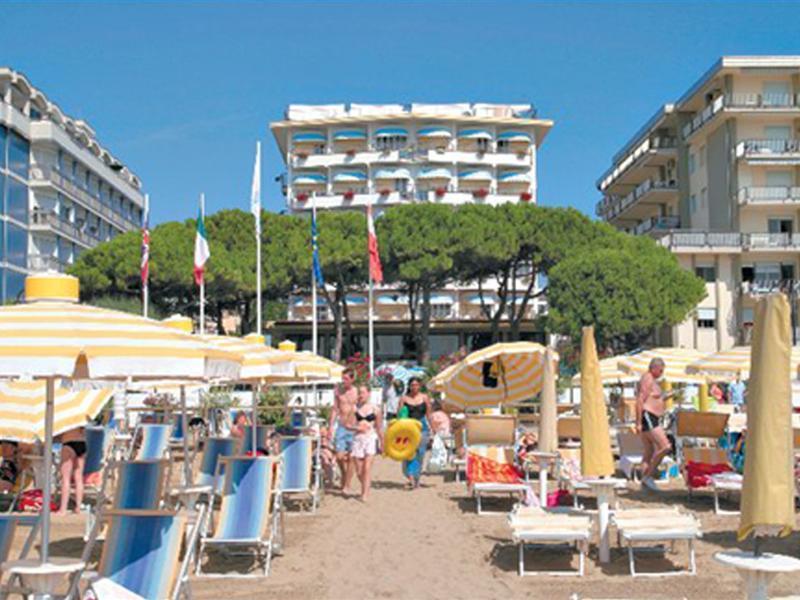 Hotel Ambasciatori Palace Lido di Jesolo Exterior foto